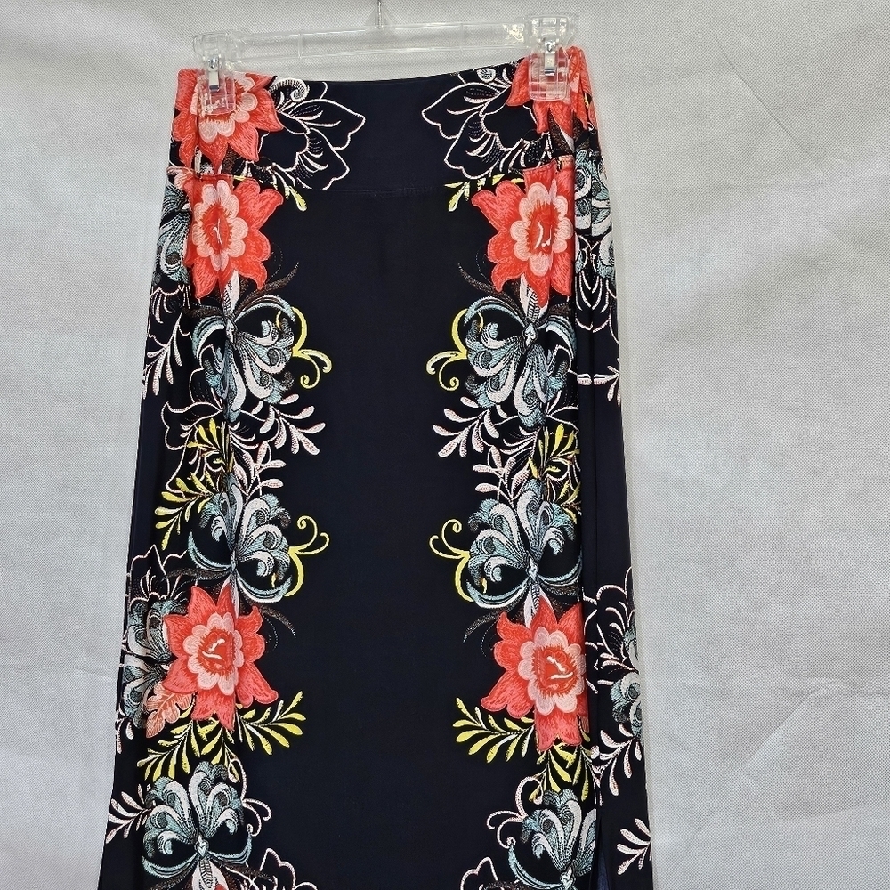 Coco Bianco Floral Maxi Skirt with Long Slits 95% Polyester 5% Spandex Sz S - Picture 2 of 6